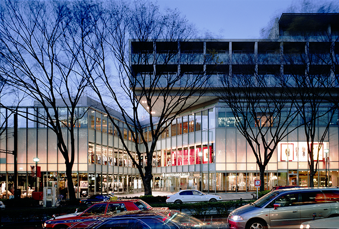 表参道ヒルズ, 東京都渋谷区, 2006年